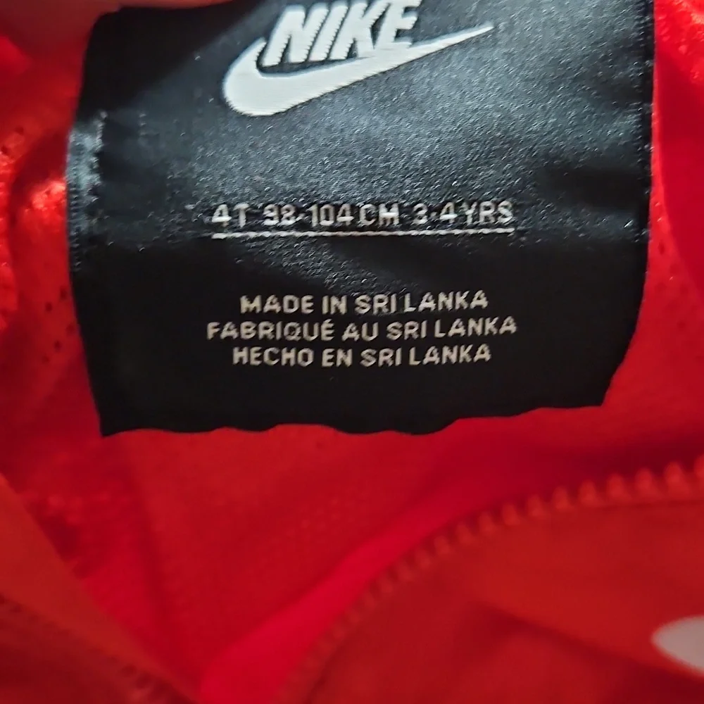 NIKE TODDLER WINDRUNNER JACKET: RED/BLUE: NEW WITH TAGS: SIZE 4T